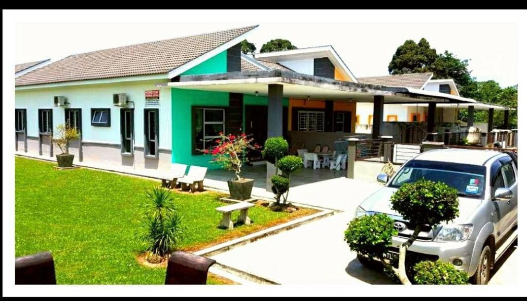 Taiping Homestay Husna Afina Exterior photo